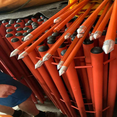 Diameter 16mm FRP batang merah dengan ujung logam pada tetap sebagai tanda pos infrastruktur publik